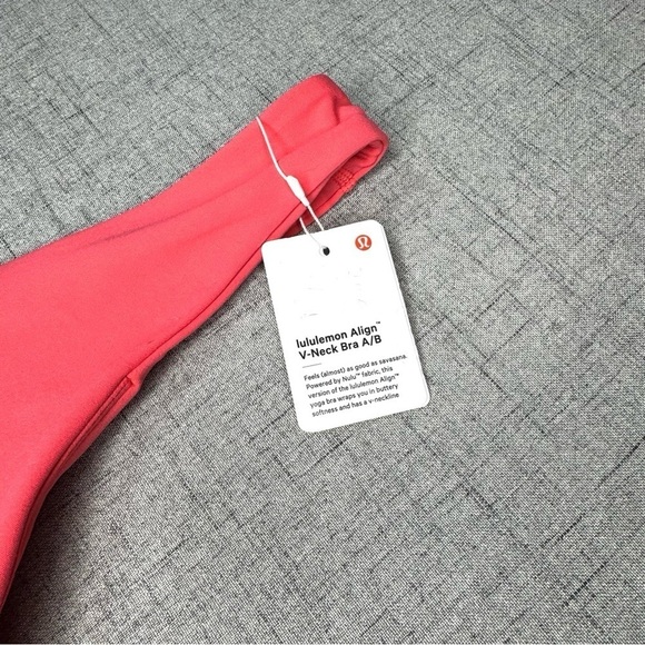 Lululemon Align V-Neck Bra A/B Cup Glazed Pink Size 8 NWT - Picture 8 of 10